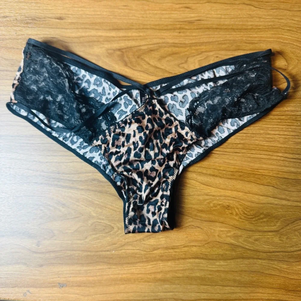 Victorias Secret Leopard Print Lace Strappy Cheeky Panty Large 4YNY